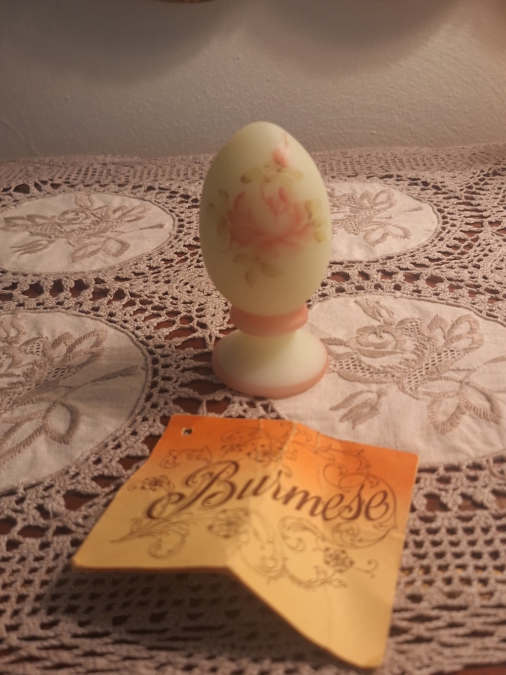 VINTAGE SIGNED FENTON Hand-Painted Floral Egg Accent in Cream and Pink